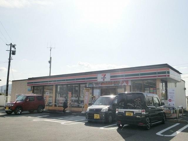 コンビニ セブンイレブン若松東二島店