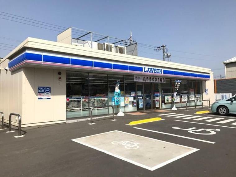 コンビニ ローソン千葉生実町店 徒歩6分。