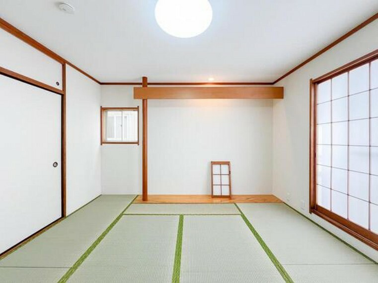 和室 日本で生まれた世界に誇る文化の一つ、和み室がある幸せを満喫して頂けます。お子様の遊び室から客間としてまで、多様なシーンに対応できます。