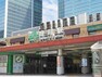 田町駅（JR東日本 山手線） 徒歩7分。