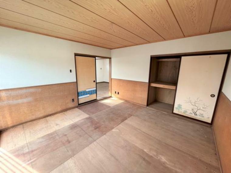 【リフォーム中　5/25更新】2階和室です。天井はクリーニングし、畳は表替えを行います。
