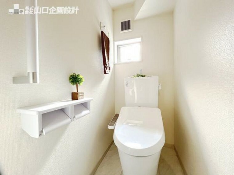 トイレ 1階トイレ　温水洗浄機能付（家具・調度品は価格に含まれません）