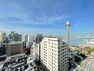 眺望 昔から愛されている横浜マリンタワーを望むことができる眺望は、時間の流れを大切に過ごしたくなるような贅沢な眺めです。
