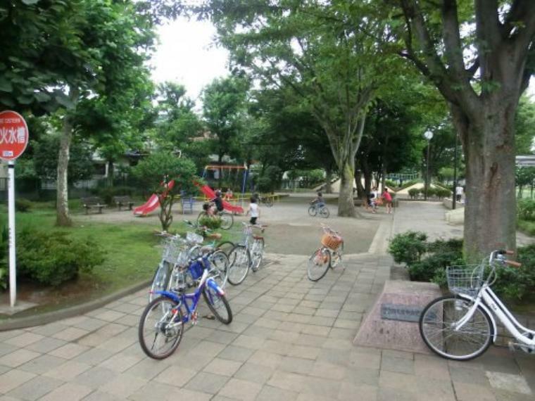公園 【公園】西大泉中央児童公園まで666m