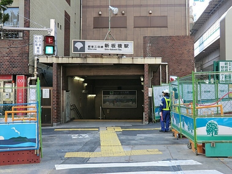 都営三田線 新板橋駅