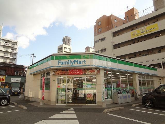 コンビニ ファミリーマート小倉城野駅北店