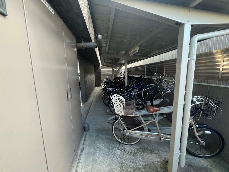 駐輪場 自転車置き場です