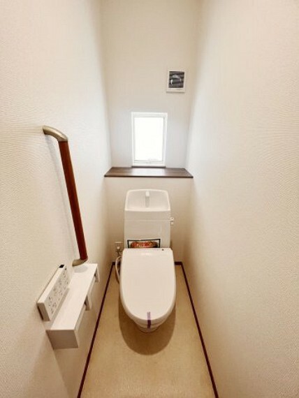 トイレ ほんの1帖ほどのスペースなのに、なぜか落ち着く空間。ここにいるときだけはあなただけのプライベート空間。