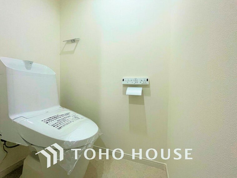 トイレ トイレには快適な温水洗浄便座付