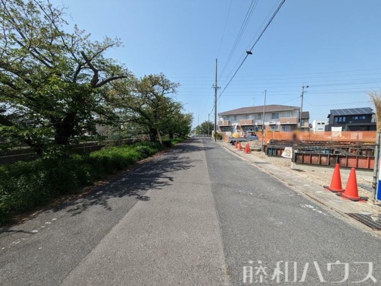 現況写真 接道状況および現場風景　【小牧市久保一色南2丁目】