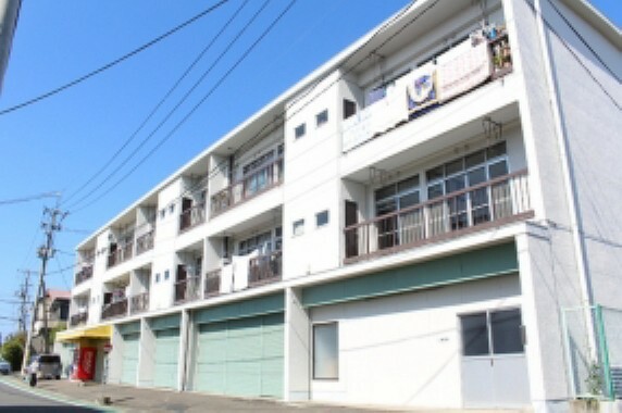 小学校 小松島小学校　徒歩7分（545m）