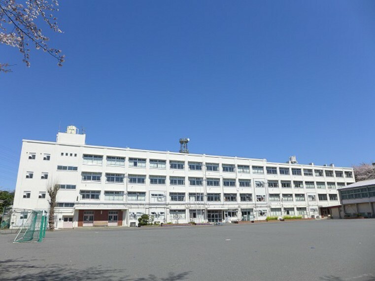 小学校 横浜市立上川井小学校950m