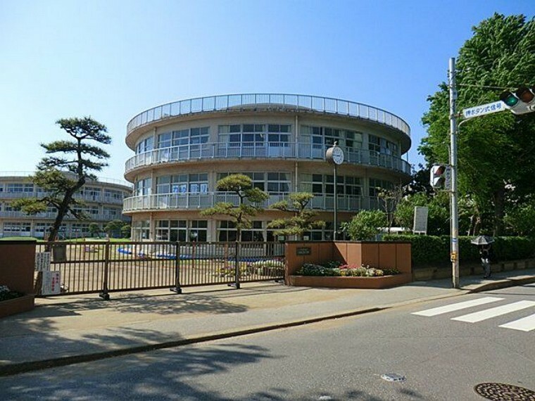 小学校 習志野市立津田沼小学校