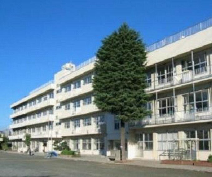 小学校 【小学校】仙波小学校まで470m