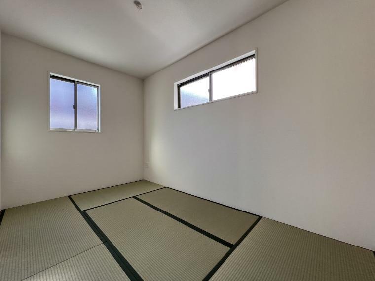和室 リビングに隣接している和室5帖はホット一息つける憩いの空間です（1号棟）