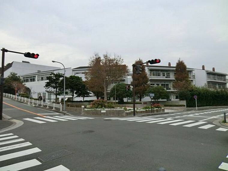 中学校 横浜市立本牧中学校