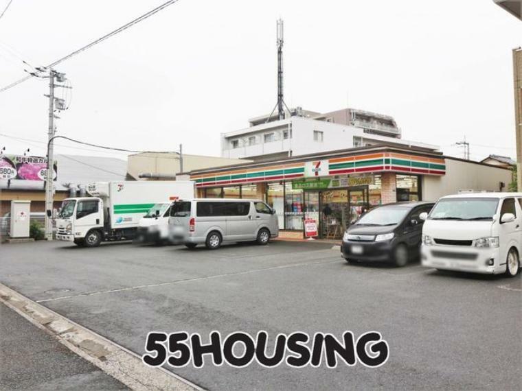 コンビニ セブンイレブンさいたま与野公園店 徒歩3分。