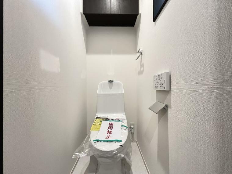 トイレ トイレはひとりでいろいろ思考や想像できる大切な空間。何か考え事しているときは思いきってトイレに入りましょう。いいアイデアがポーンと浮かんでくるかも。