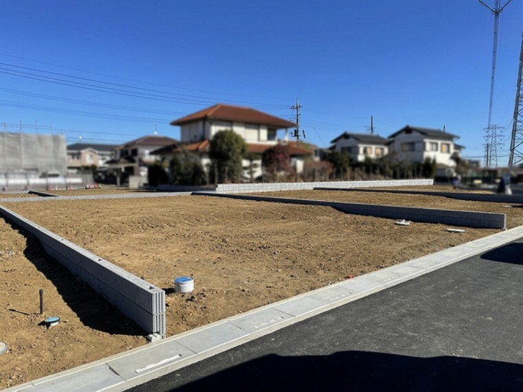 現況写真 前面道路を含む分譲地内（2区画）