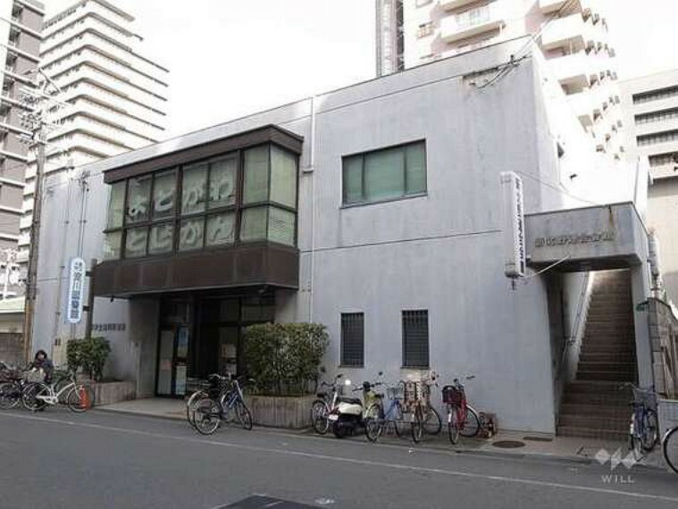 図書館 淀川図書館の外観