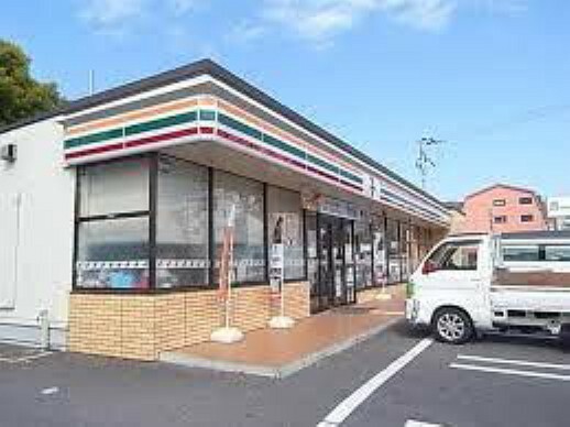 コンビニ 【コンビニエンスストア】セブンイレブン 大東谷川2丁目店まで1336m