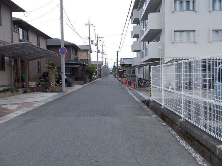 現況写真 前面道路含む現地写真