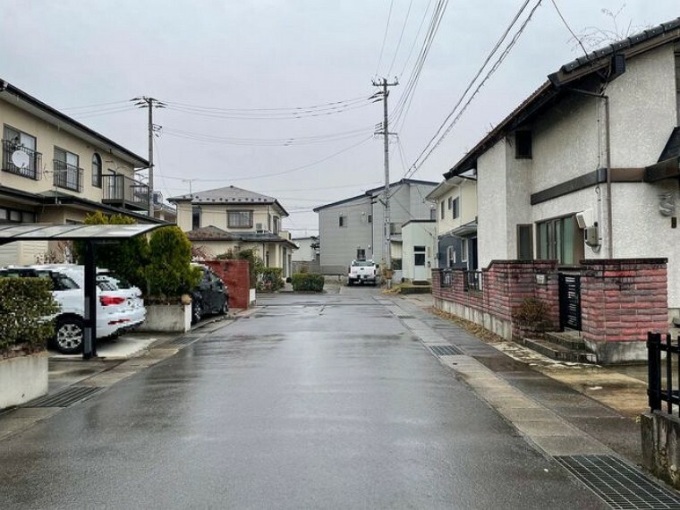 現況写真 前面道路含む現地写真