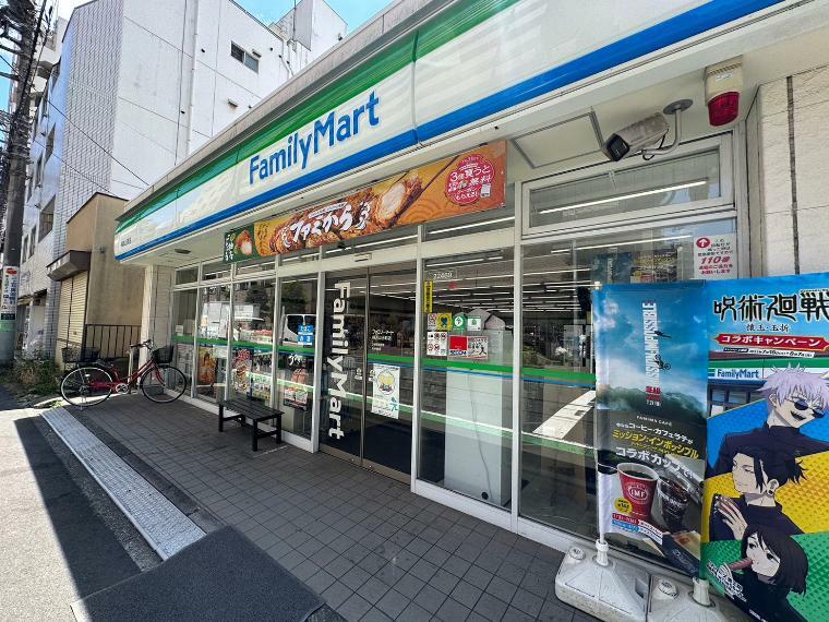■ファミリーマート 横浜山王町店