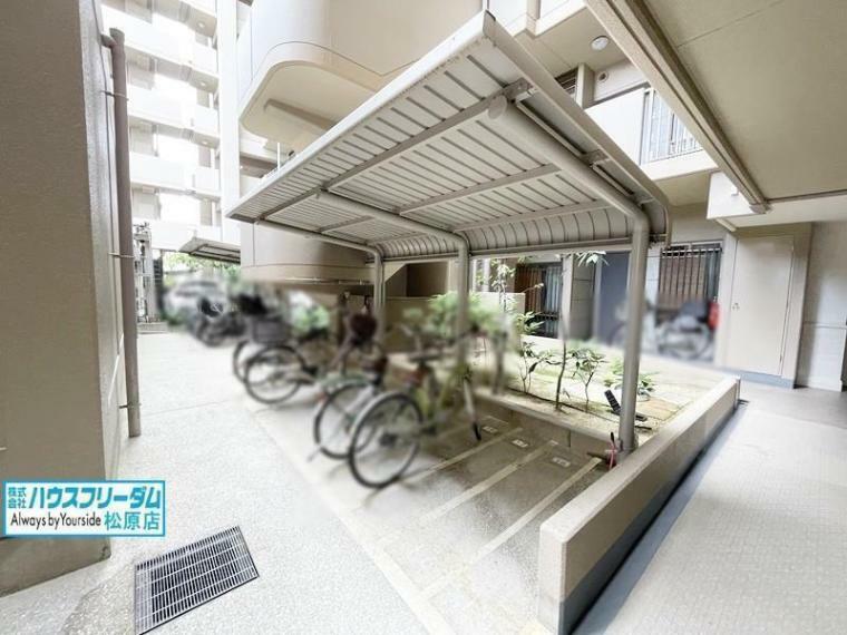 設備 屋根付きの駐輪場