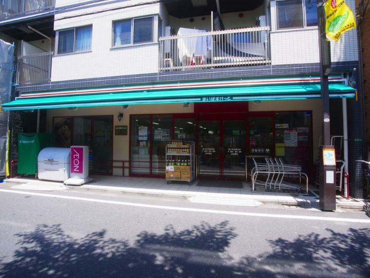 周辺の街並み まいばすけっと富士見台駅北店