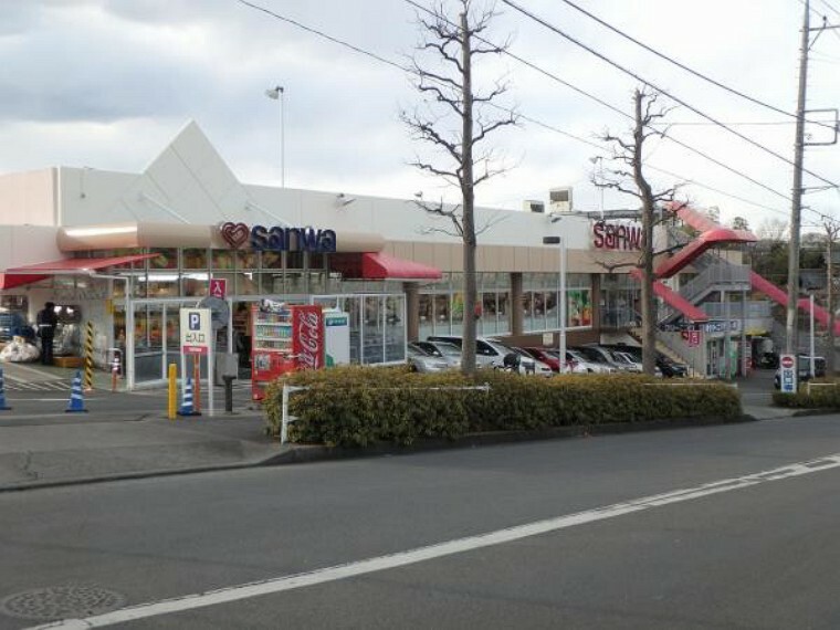 スーパー 三和小川店まで約646m