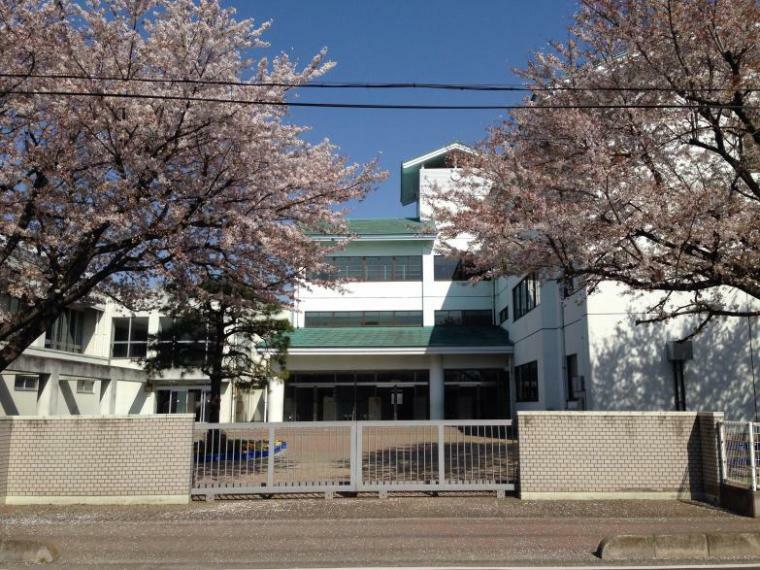 小学校 【小学校】東松山市立松山第一小学校まで283m