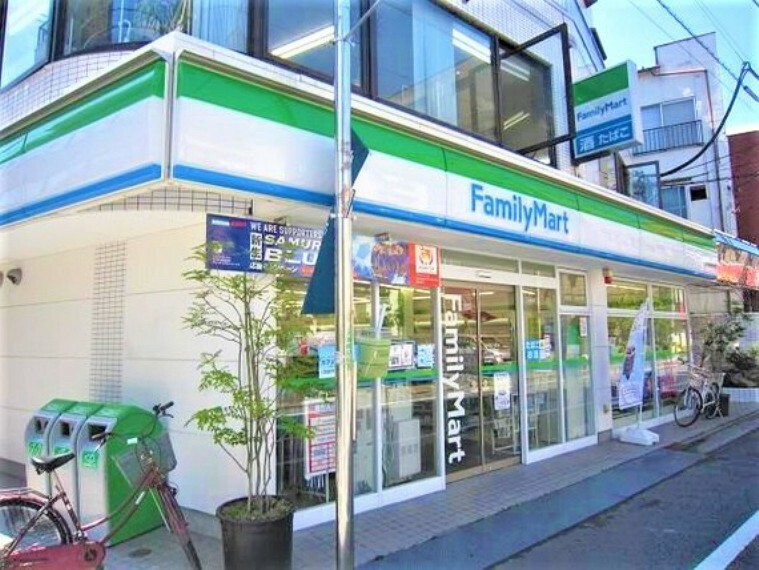 コンビニ ファミリーマート上井草駅東店