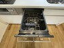 キッチン ビルトイン食洗機は作業スペースが広く使え、節約効果もあり、家事の時短にもなります。