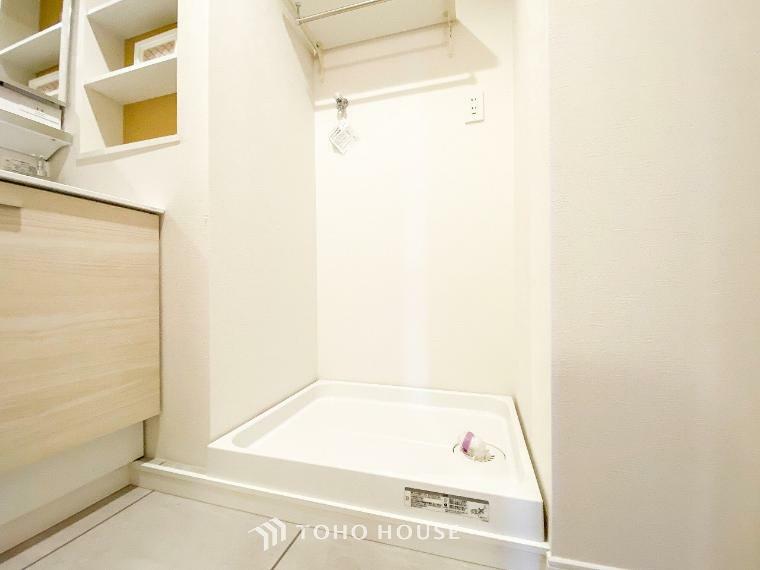 ランドリースペース 洗濯機を配置しても十分なスペースを確保した設計となっております。