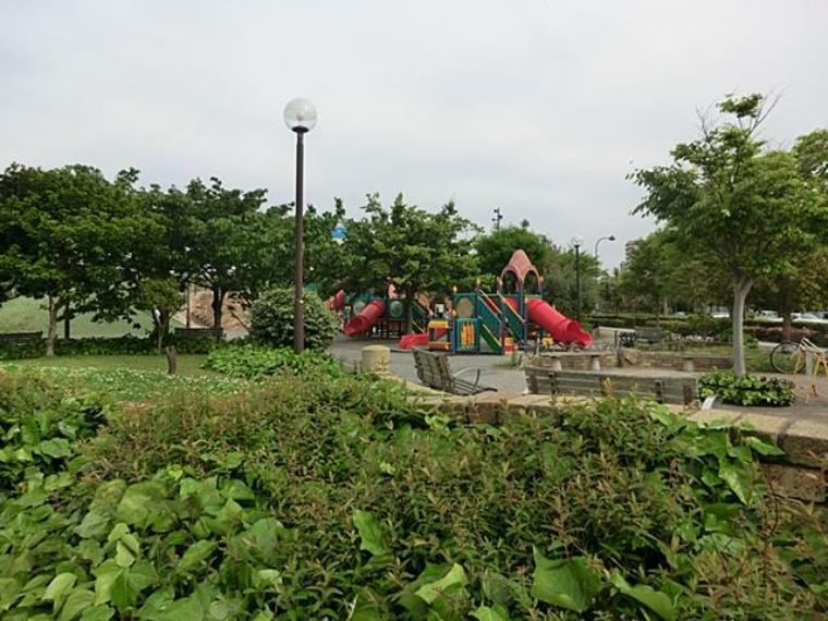 公園 うみかぜ公園（遊具、スケートパーク、デイキャンプができる広場、釣りなどなど、一日中楽しめる公園です。）