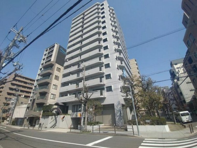 外観写真 大阪メトロ谷町線「谷町六丁目」駅徒歩5分に立地のマンションです！