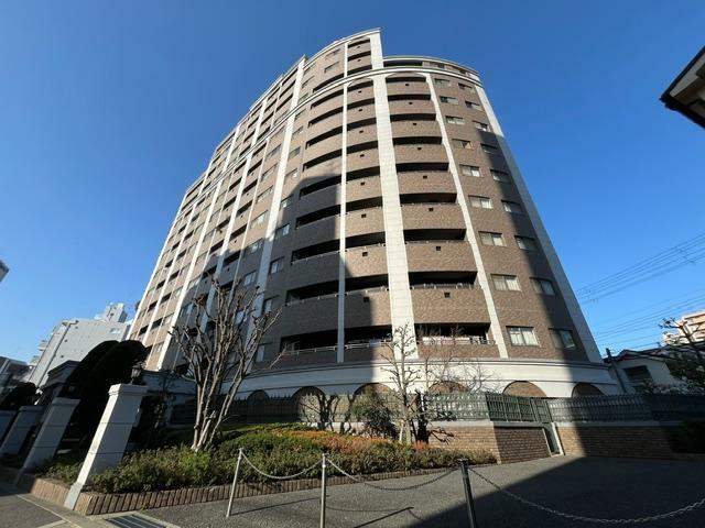 外観写真 2002年2月築　SRC造14階建9階部分　南西向