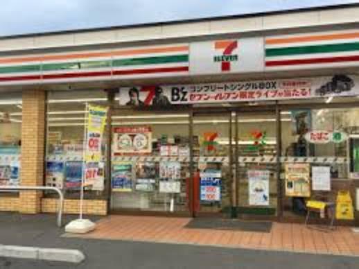 コンビニ 【コンビニエンスストア】セブンイレブン 浦和内谷4丁目店まで1278m