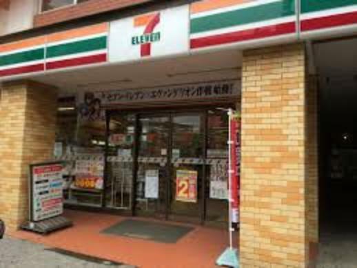 コンビニ 【コンビニエンスストア】セブンイレブン 大田区大森西5丁目店まで22m