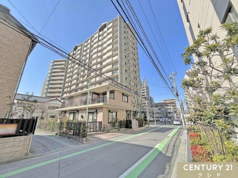 外観写真 西武新宿線「本川越」駅から徒歩5分！ JR川越線や東武東上線など複数乗り換え可能で多方面へのアクセスも良好な人気の川越エリアのマンションです。