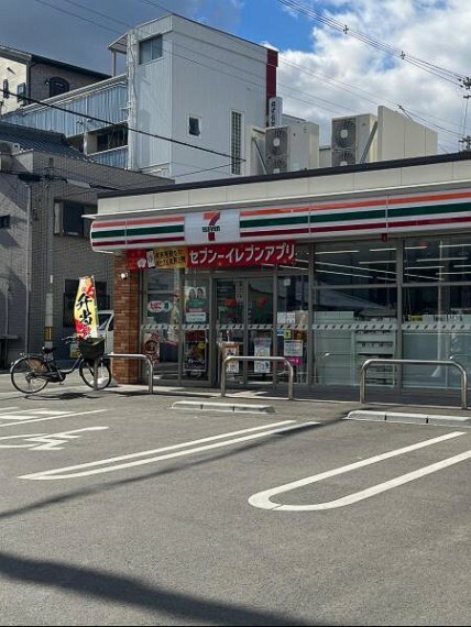 コンビニ セブンイレブン大阪勝山南4丁目店