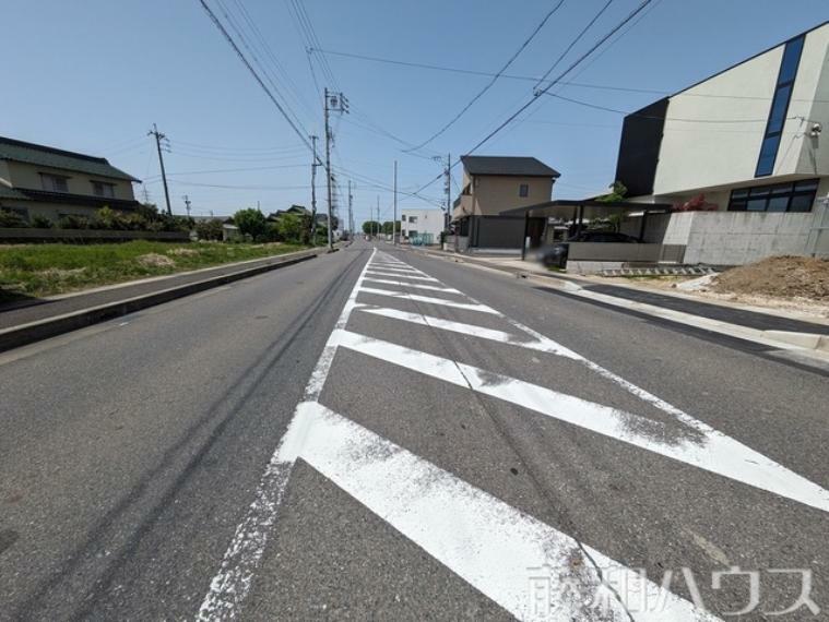 現況写真 接道状況および現場風景　【小牧市藤島町居屋敷】