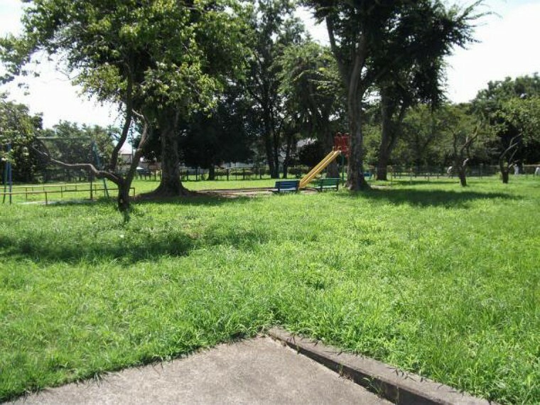 公園 やまぶき児童遊園迄150m