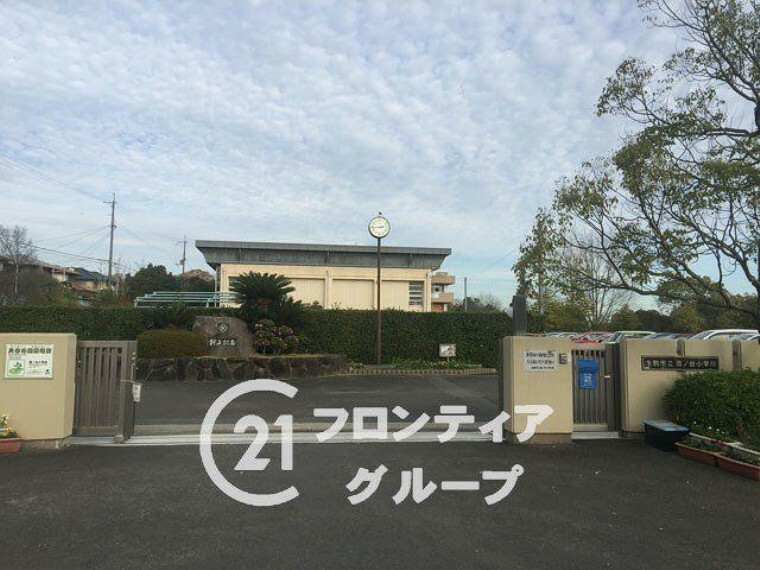 小学校 生駒市立鹿ノ台小学校徒歩7分。