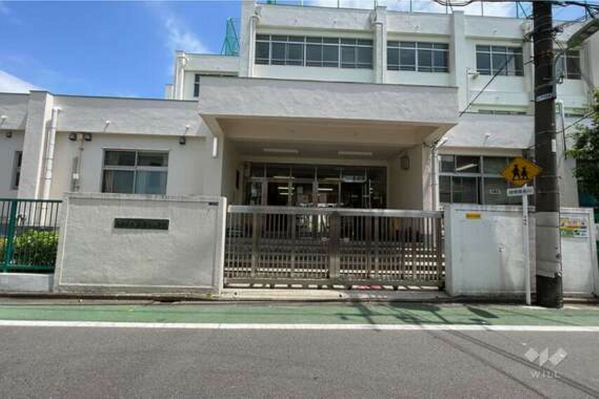 小学校 多摩川小学校［公立］の外観