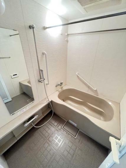浴室 【バス】広々とした浴室です。