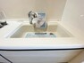 ダイニングキッチン 浄水器付きハンドシャワー水栓で、シンクのお手入れも快適に行えます〇