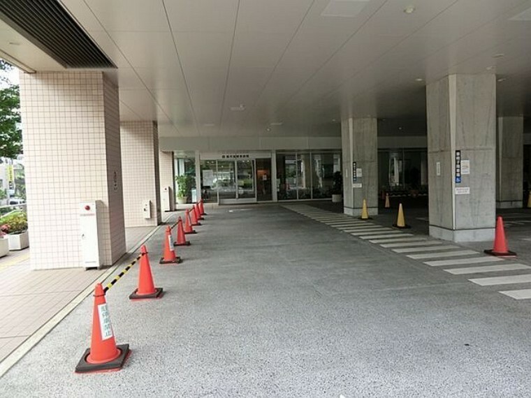 病院 順天堂大学医学部附属練馬病院 徒歩14分。
