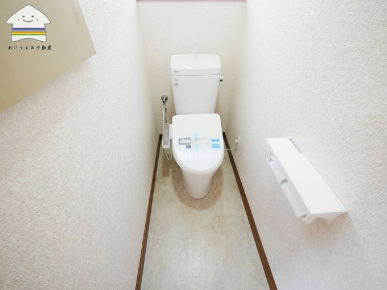 トイレ 【1Fトイレ】1Fのトイレはウォシュレット付きです